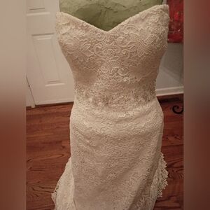 Elegant Lace Strapless White Dress